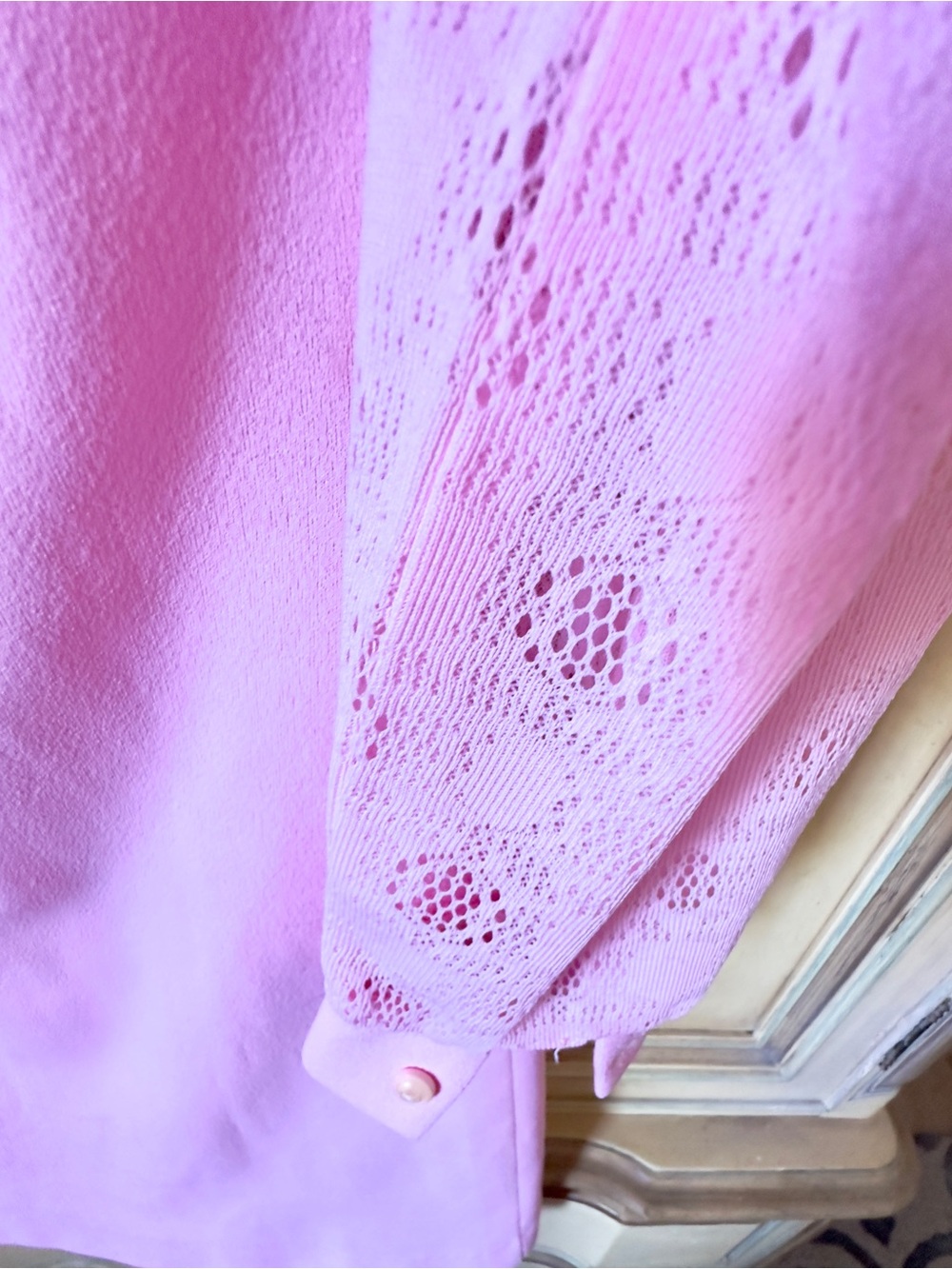 1960 - 70’s Vintage Women's Pink Button-Front Lace Sleeve Dress by Dyanne Dallas - Picture 4 of 7